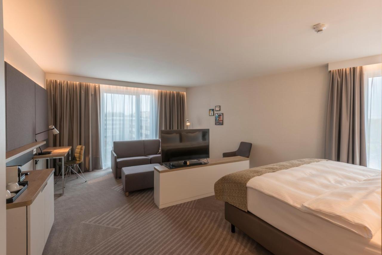 Holiday Inn - Hamburg - Berliner Tor By Ihg Екстериор снимка